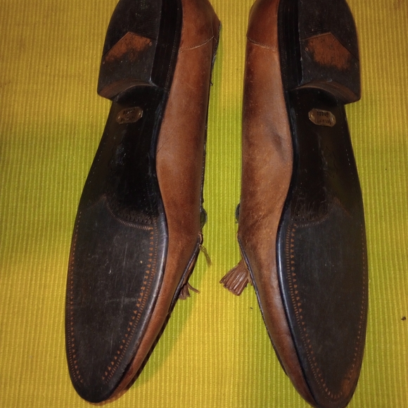 DRESS SHOES - Picture 2 of 2
